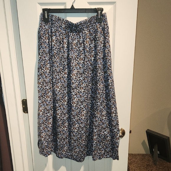 croft & barrow Dresses & Skirts - Croft & Barrow A-Line Skirt with Floral Pattern